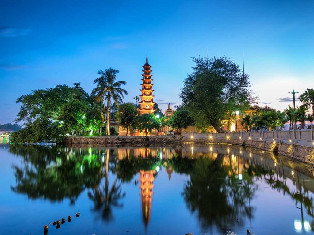 1. Buddhist Tran Quoc Pagoda.