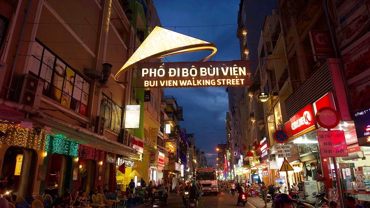 1. Bui viên street