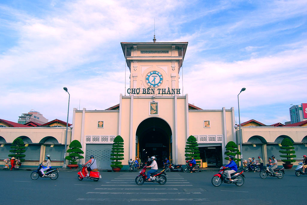 4. Ben thanh maket