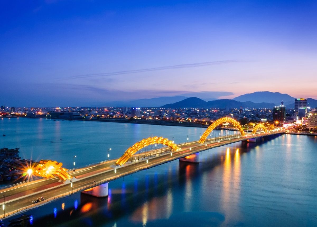 5.Dragon Bridge