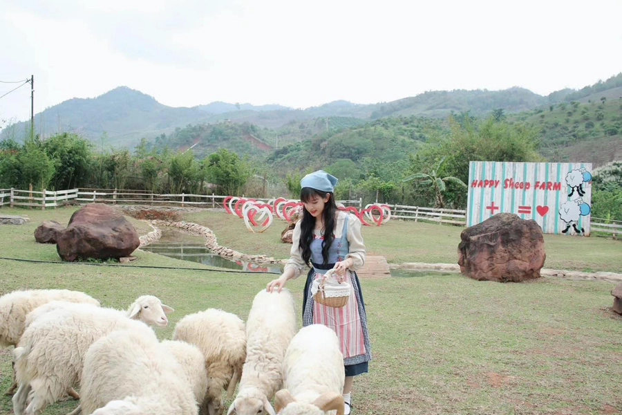 Happy Land Moc Chau