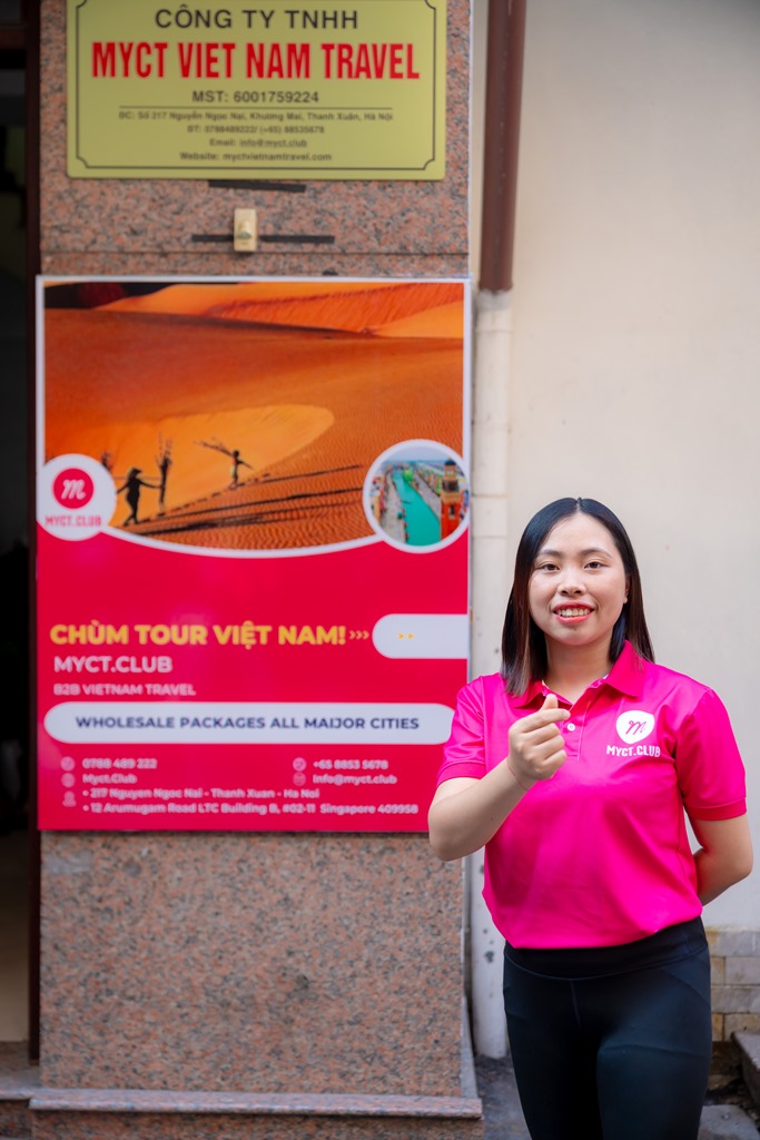 Hau ( Lisa ) Admin / Tour guide manager