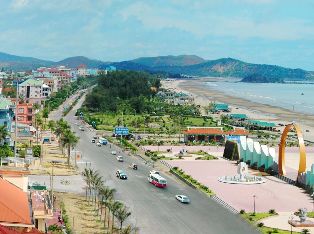 Ultimate Guide to Cua Lo Beach, Nghe An: What to See, Eat, and Experience