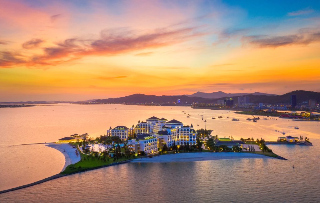 WELLNESS TRIP & EXPLORE SOUTHERN VIETNAM HO CHI MINH CITY  – SAIGON RIVER CRUISE – CU CHI TUNNELS